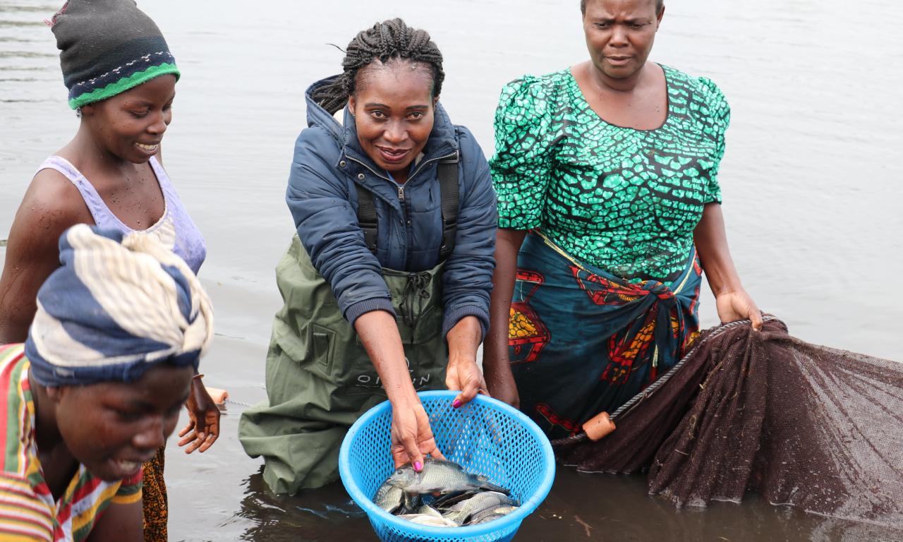 Women inspired by aquatic science and conservation